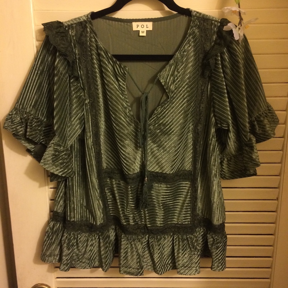 POL- Olive Green Lace Detail Top, V-Neck. NWOT!